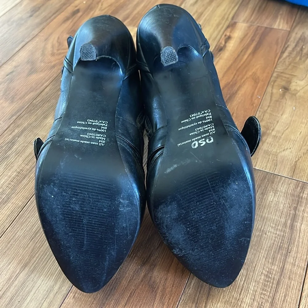 heeled bootees - Picture 5 of 6